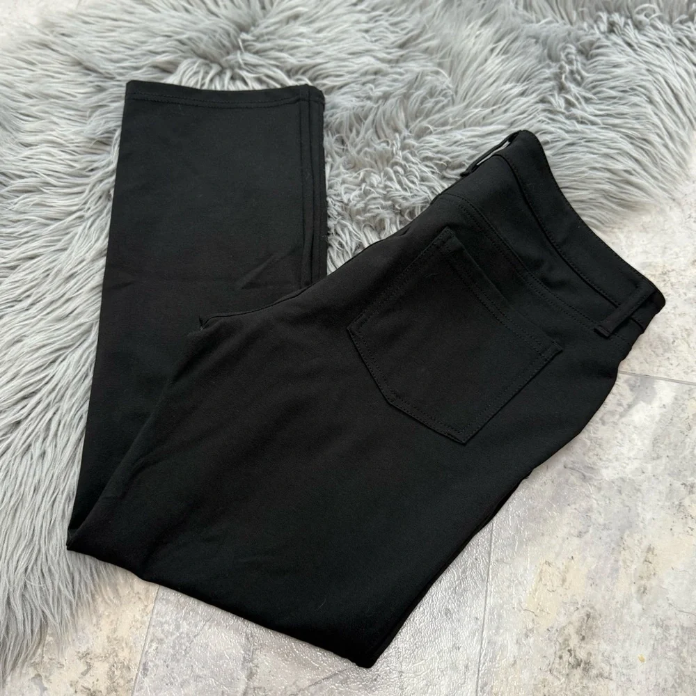 Time and Tru NWOT Black High Rise Straight Leg Jeans Women’s Size Large Petite - Picture 6 of 6